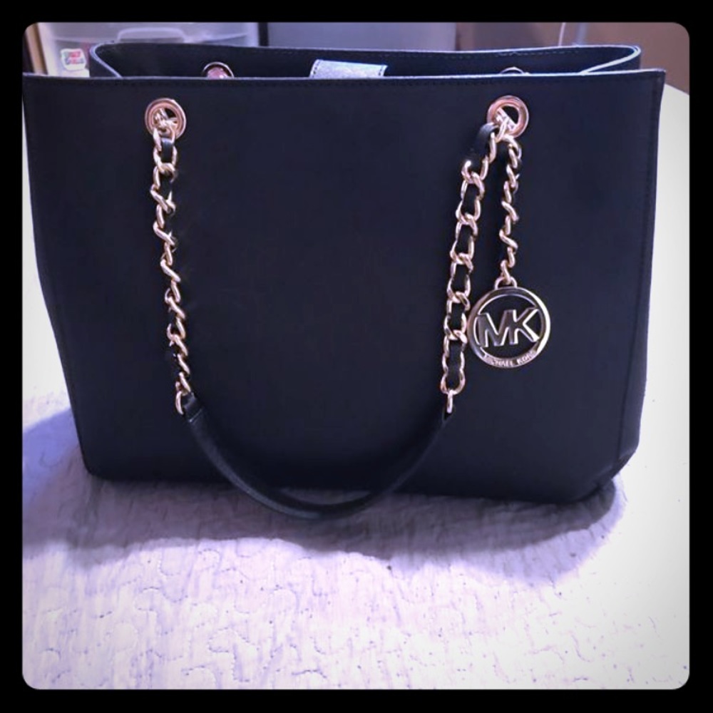 Michael Kors Authentic Purse